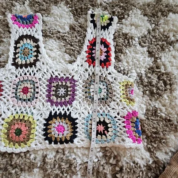Crochet Granny Square Top Women Small Boho Festival Hippie Cropped Sleeveless - Picture 3 of 4